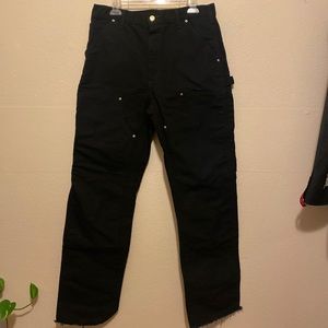 Men’s carhartt pants.